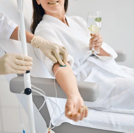 Sueroterapia en Bogotá - Praesenti Clinic - Clínica estética en Bogotá