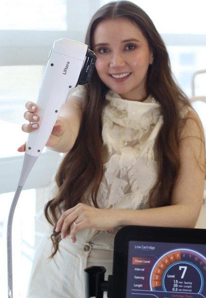 Lifting facial sin cirugía en Bogotá con Liftera - Praesenti Clinic